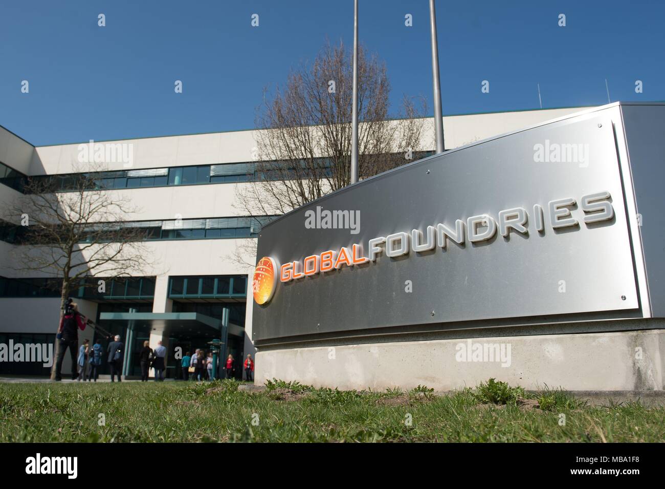09 April 2018, Germany, Dresden: View of a manufacturing facility of Globalfoundries (GF). The company is giving a press conference on the development of techonology for the car industry. Photo: Sebastian Kahnert/dpa-Zentralbild/dpa Stock Photo