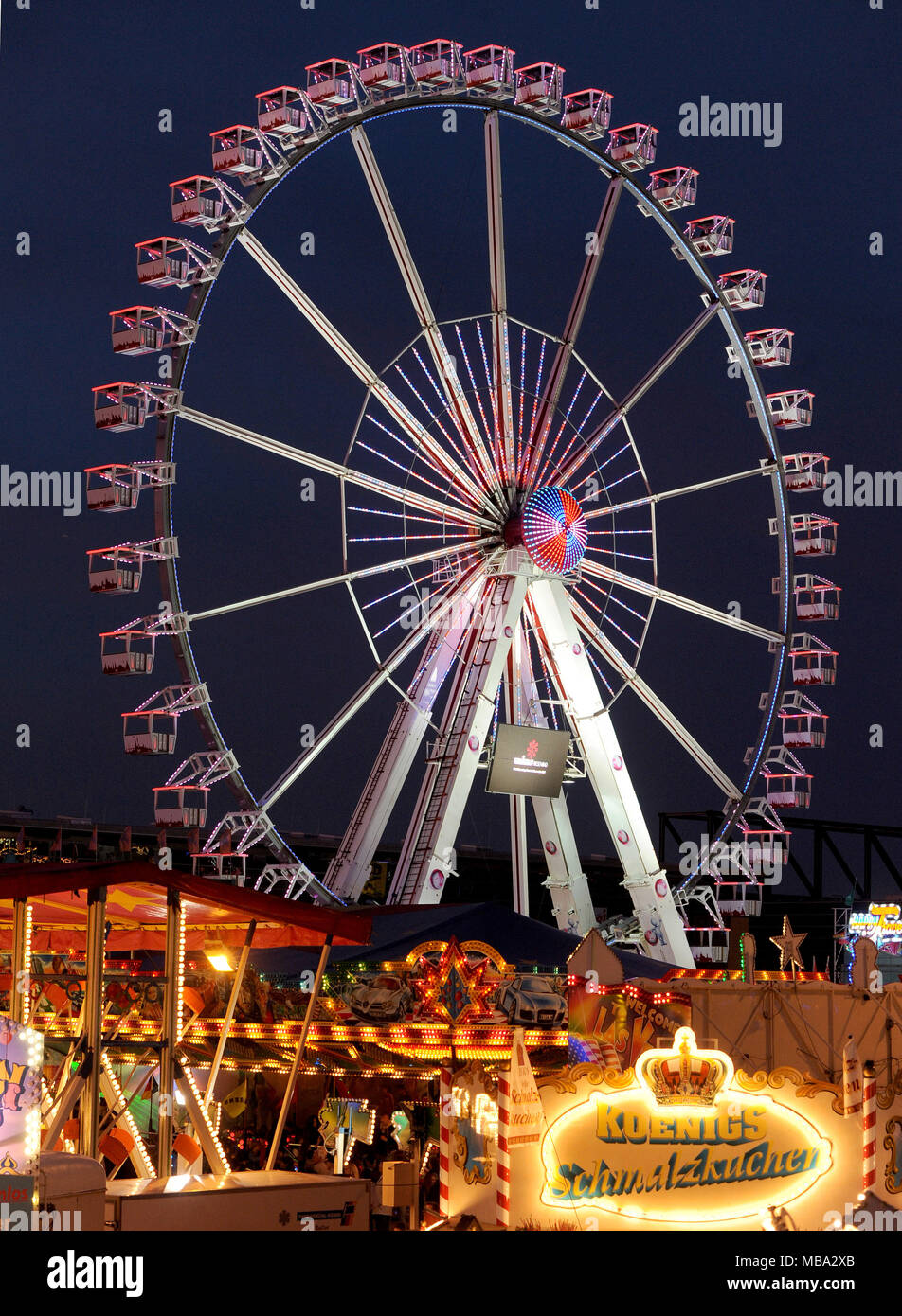 Bremen, Germany. 18th Oct, 2014. The big wheel at the 979th Freimarkt