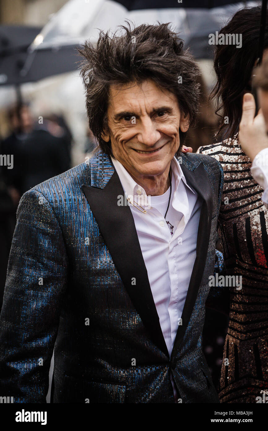 London, UK. 8th April, 2018. Rolling Stone Guitarist Ronnie Wood on the red carpet at the 2018 Olivier Awards held at the Royal Albert Hall. The Ferryman went on to win three Oliviers including Best New Play Credit: David Betteridge/Alamy Live News Stock Photo