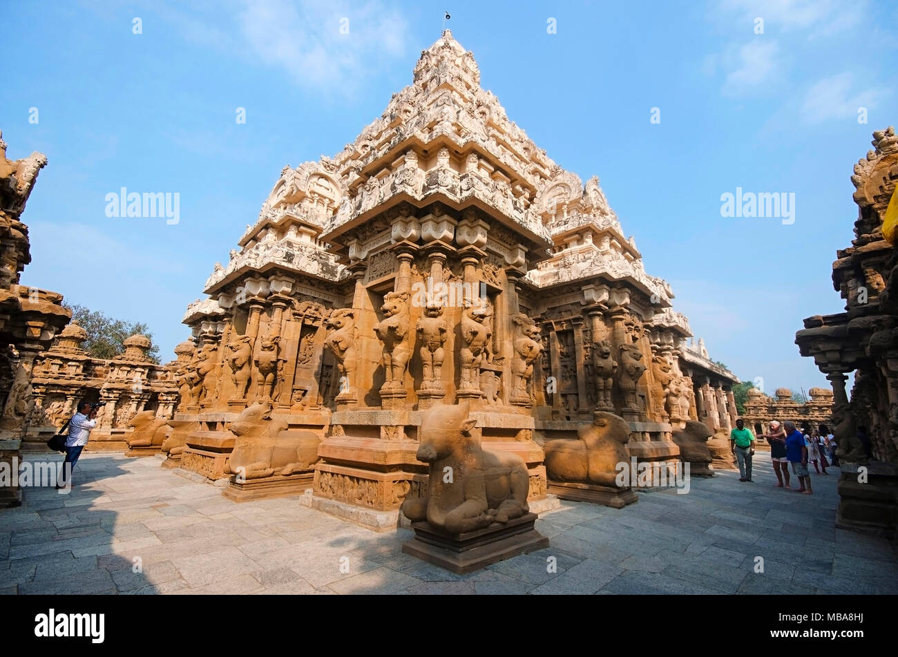 Outer view of Kanchi Kailasanathar temple, Kanchipuram, Tamil Nadu, India. Hindu temple in Dravidian architectural style, dedicated to the Lord Shiva Stock Photo