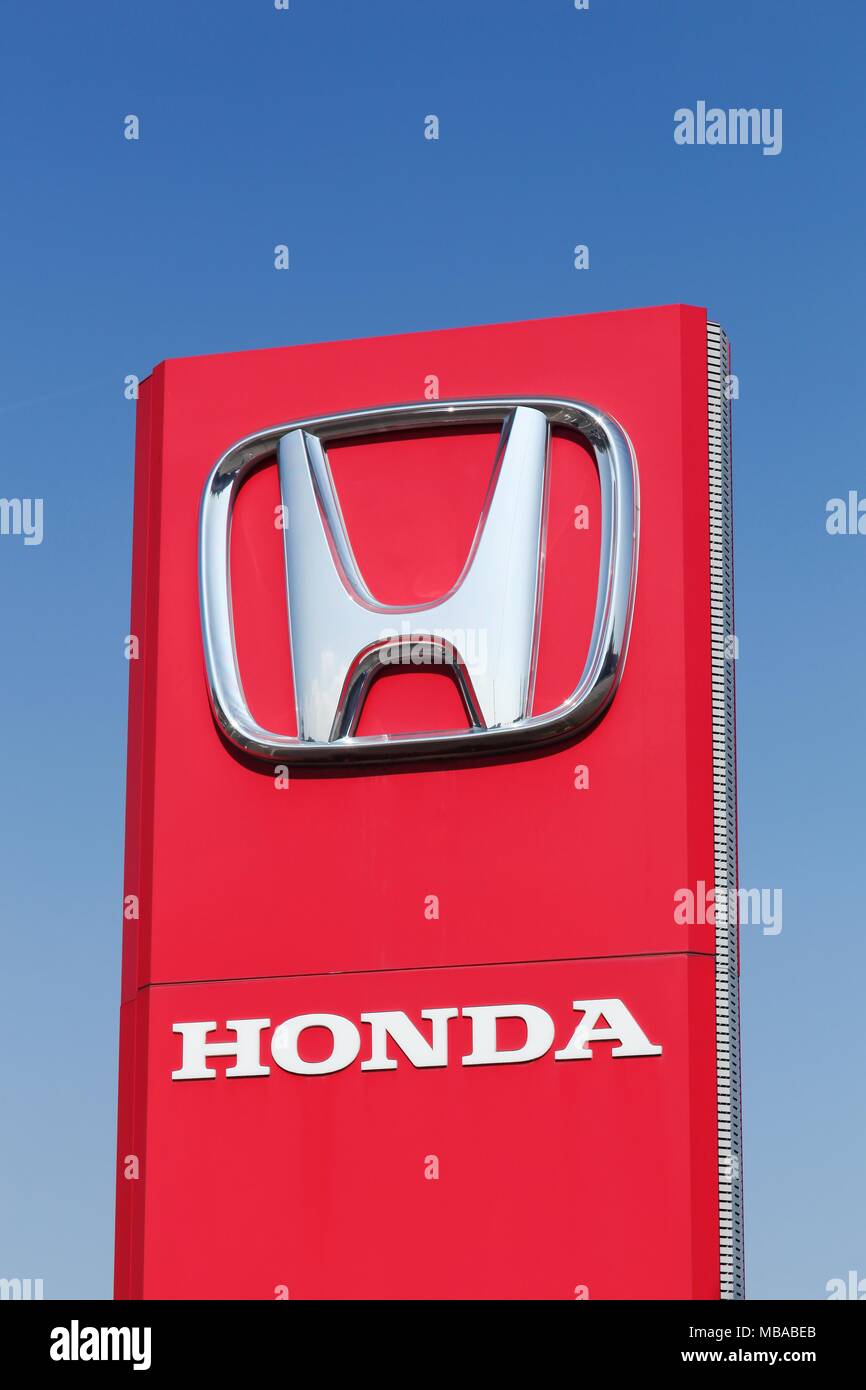Honda Logo High Resolution Stock Photography And Images Alamy