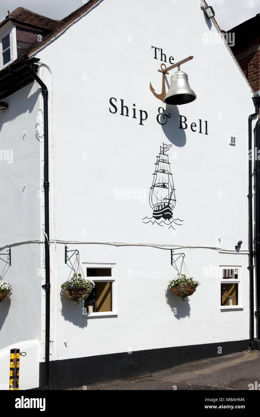 The Ship & Bell public house, London Road, Horndean, Hampshire, England