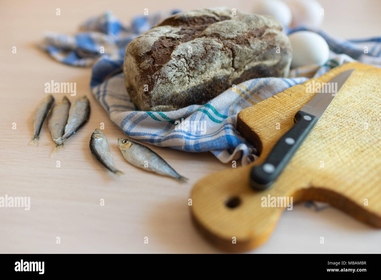 Black fish eggs hi-res stock photography and images - Alamy