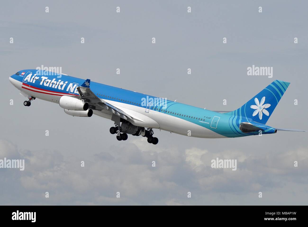 AIR TAHITI NUI AIRBUS A340-300 F-OJGF DEPARTS LOS ANGELES FOR