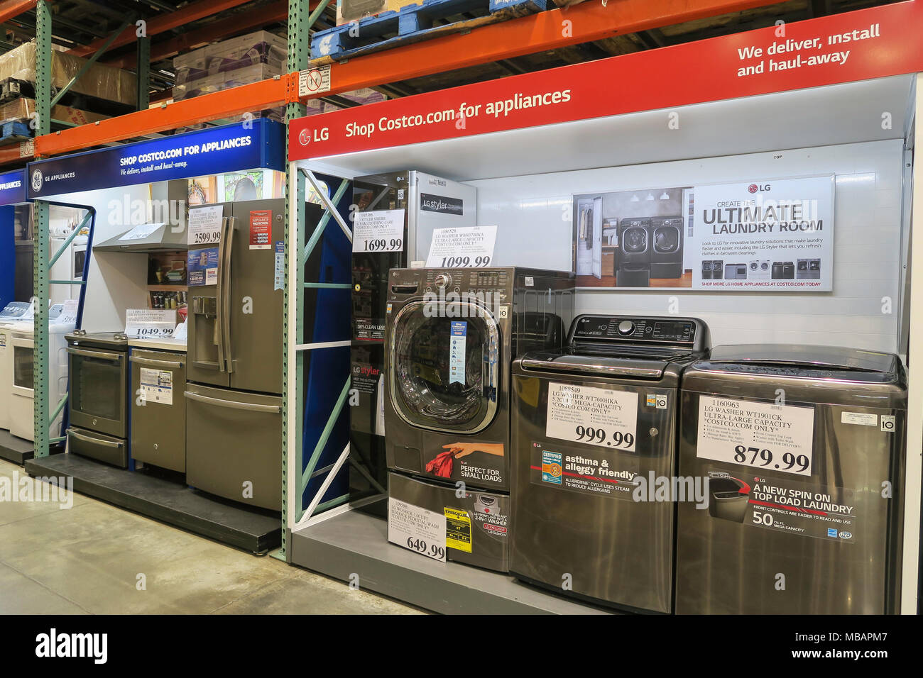 Costco Wholesale Warehouse Store in Massachusetts, USA Stock Photo Alamy