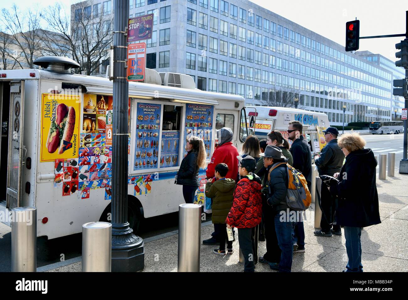 Food truck in downtown Washington DC, USA Stock Photo Alamy