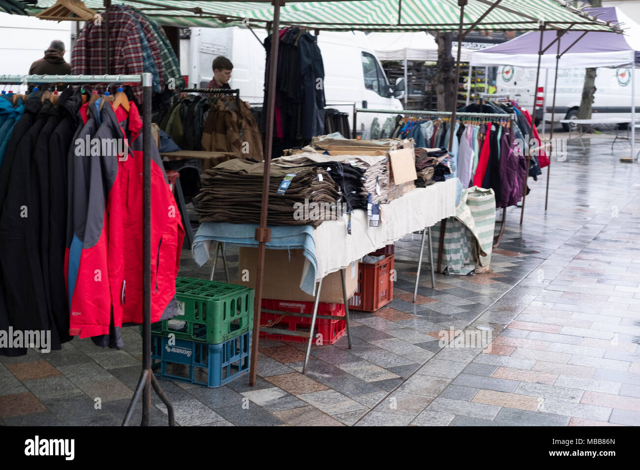 Salisbury Wiltshire Uk 10th April 2018 Uk Weather Grey Damp Start To The Day With Very Few Shoppers In The Market Despite The Government And Local Salisbury Wiltshire Uk 10th April 2018 Uk Weather Grey Damp Start To The Day With Very Few Shoppers In The Market Despite The Government And Local
