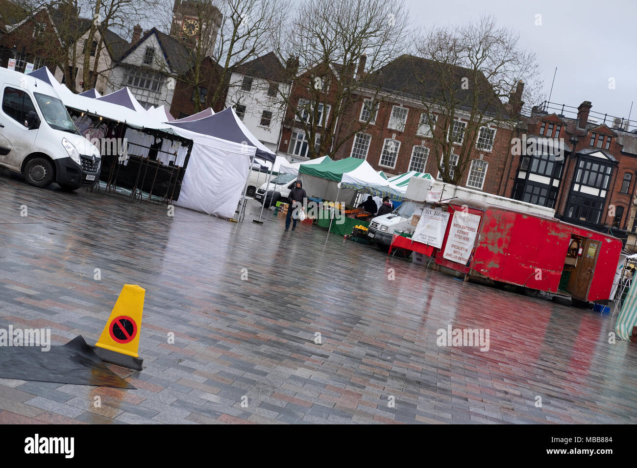 Salisbury Wiltshire Uk 10th April 2018 Uk Weather Grey Damp Start To The Day With Very Few Shoppers In The Market Despite The Government And Local Salisbury Wiltshire Uk 10th April 2018 Uk Weather Grey Damp Start To The Day With Very Few Shoppers In The Market Despite The Government And Local