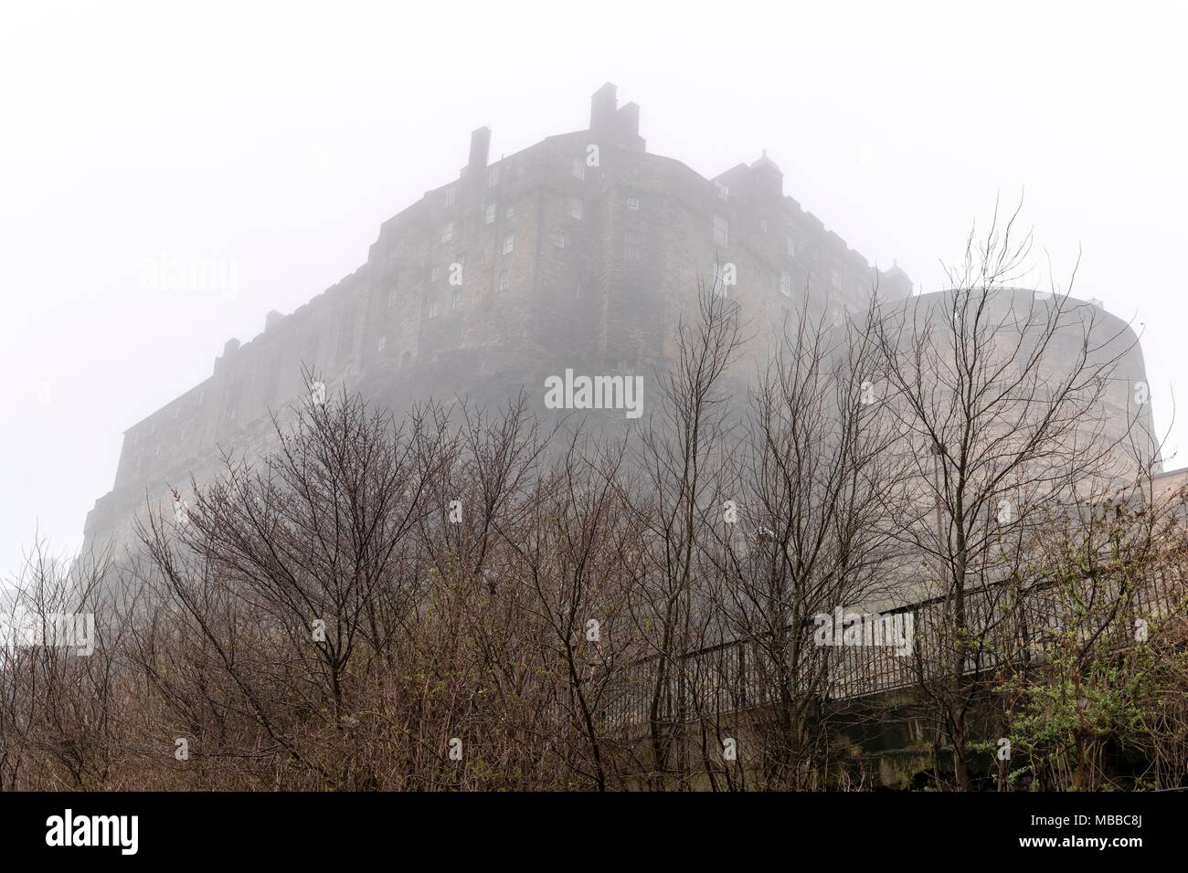 Edinburgh, UK. 10th April, 2018. One of our castles is missing! Mist and fog descended over Edinburgh obscuring the castle from view Credit: Rich Dyson/Alamy Live News Stock Photo