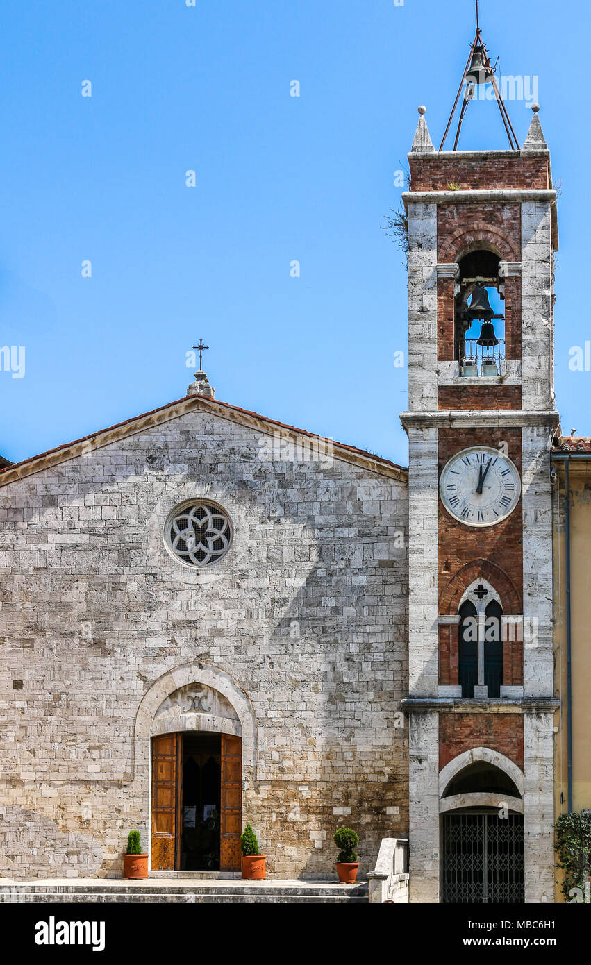 Village square in france Stock Photo - Alamy