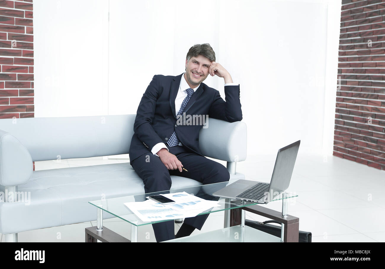 Spacious office desk male hi-res stock photography and images - Alamy