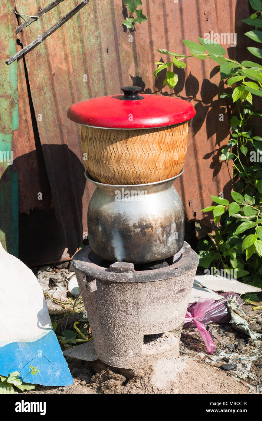 Dirty rice cooker hi-res stock photography and images - Alamy