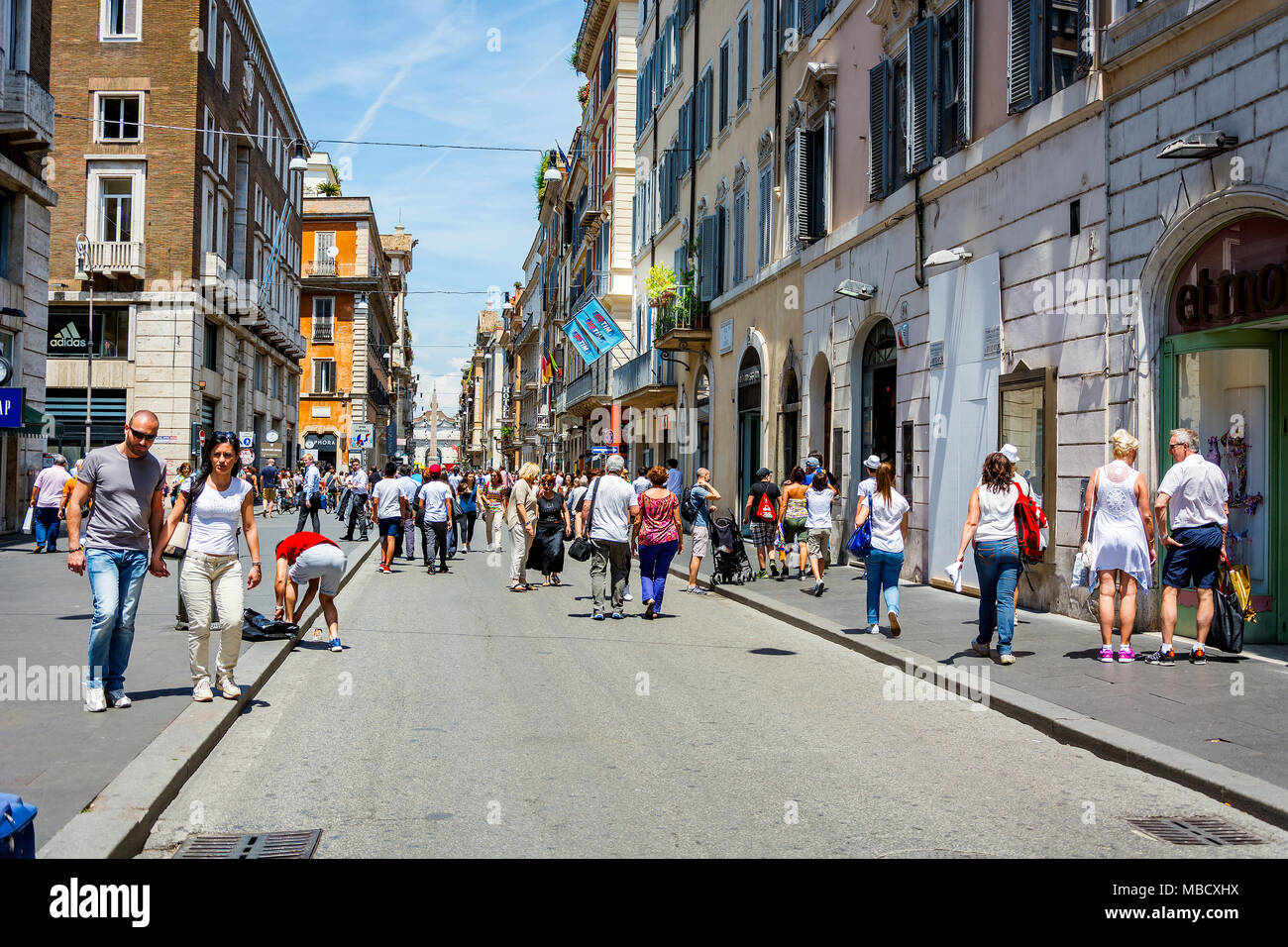 Rome, Italy, june 2015: Romans and tourists strolling along the famous Via  del Corso shopping street in Rome on a sunny day in early summer Stock  Photo - Alamy
