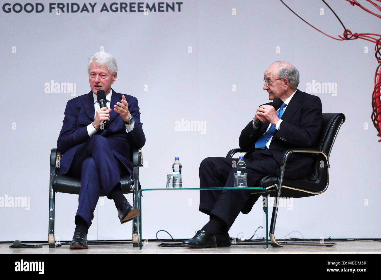 Bill clinton george mitchell hi-res stock photography and images - Alamy