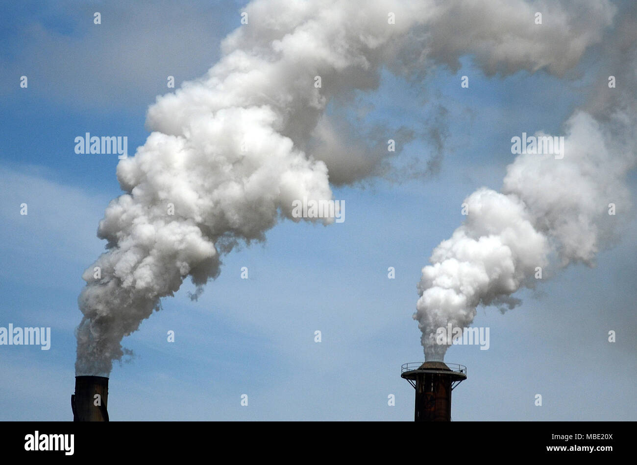 emission-of-toxic-gasses-into-the-atmosphere-stock-photo-alamy