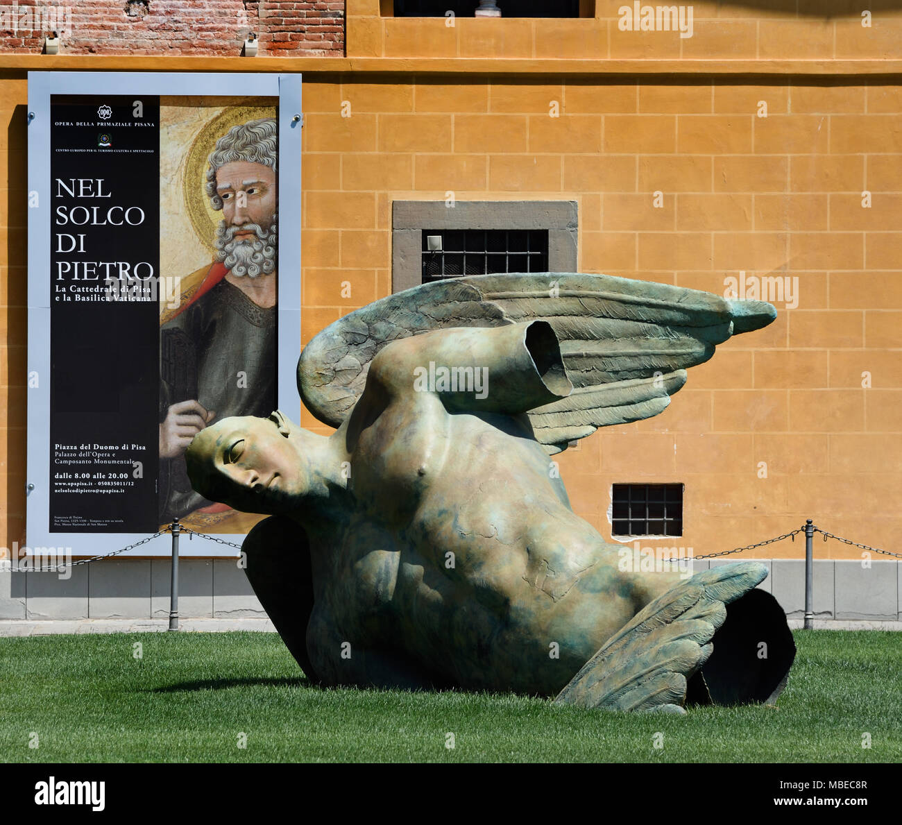 Angelo Caduto - Fallen Angel by Igor Mitoraj 2012 Pisa Toscana Piazzo del Duomo Italy, Italian. Stock Photo