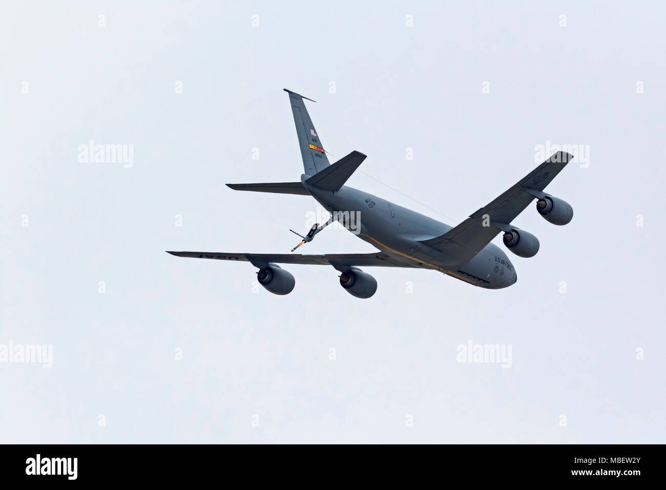 Airplane KC135 fuel tanker jet Stock Photo Alamy