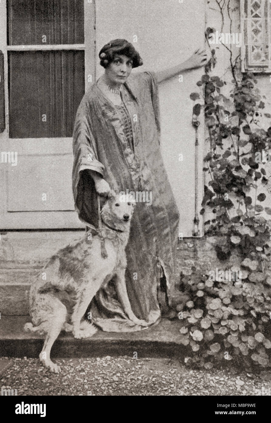 Myriam Harry.  Myriam Harry was the pen name of Maria Rosette Shapira, 1869 or 1875 – 1958.  French journalist and writer.  From La Divina Cancion, published c.1931. Stock Photo