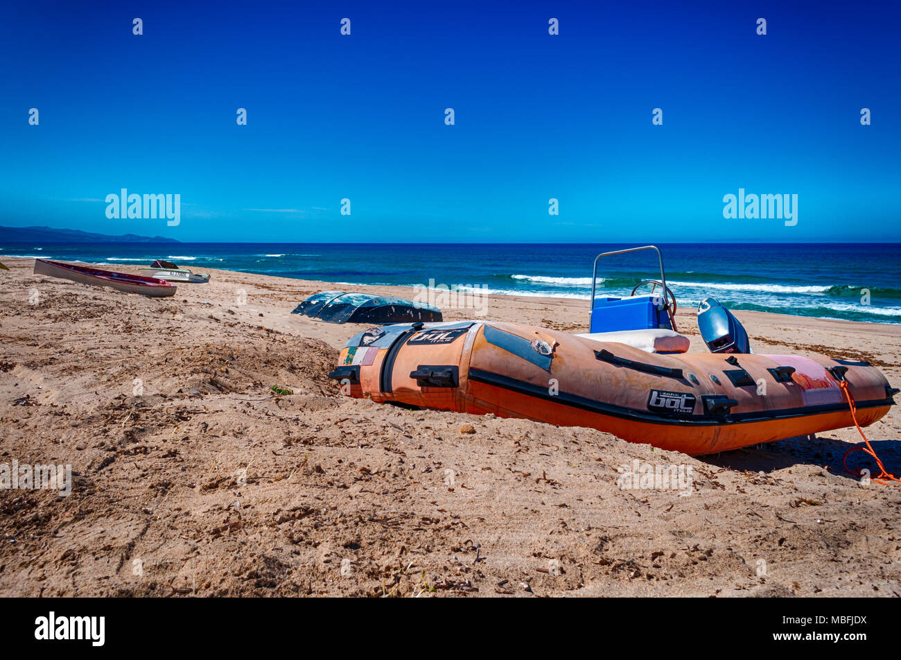 Rubber dinghy on beach hires stock photography and images Alamy