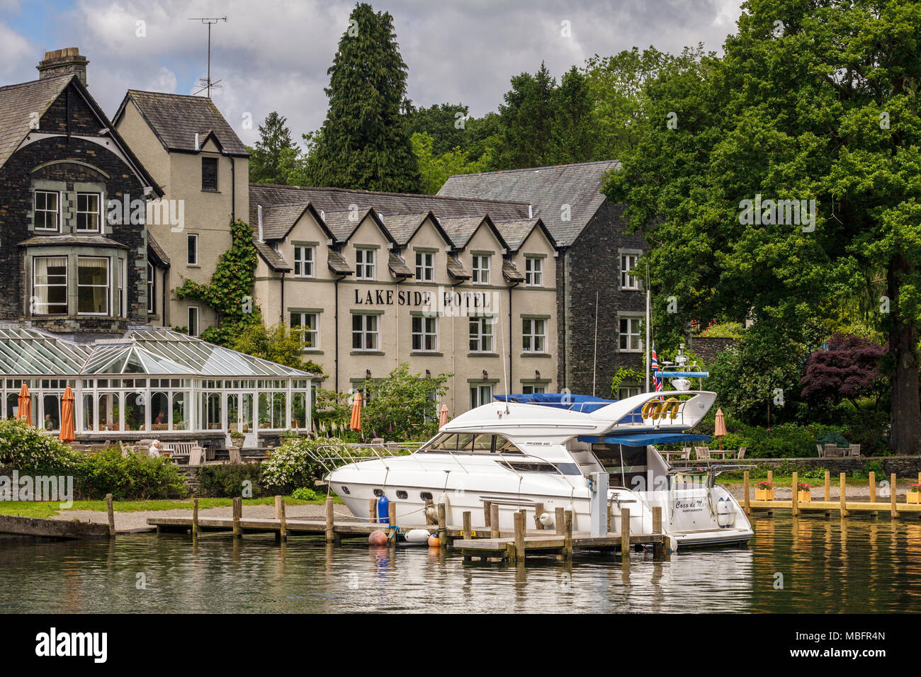 Bridge on lake hires stock photography and images Alamy