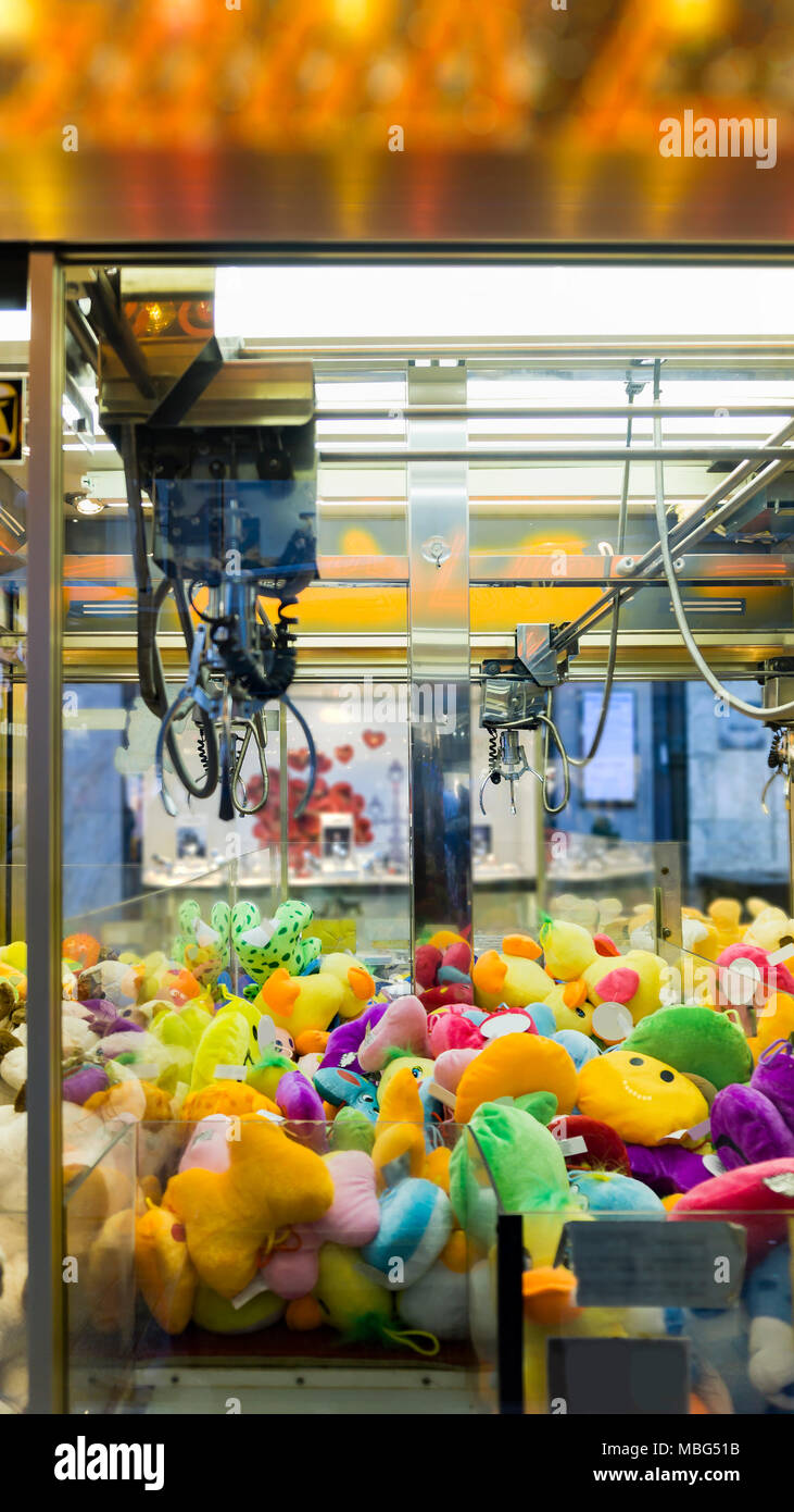soft toy claw machine