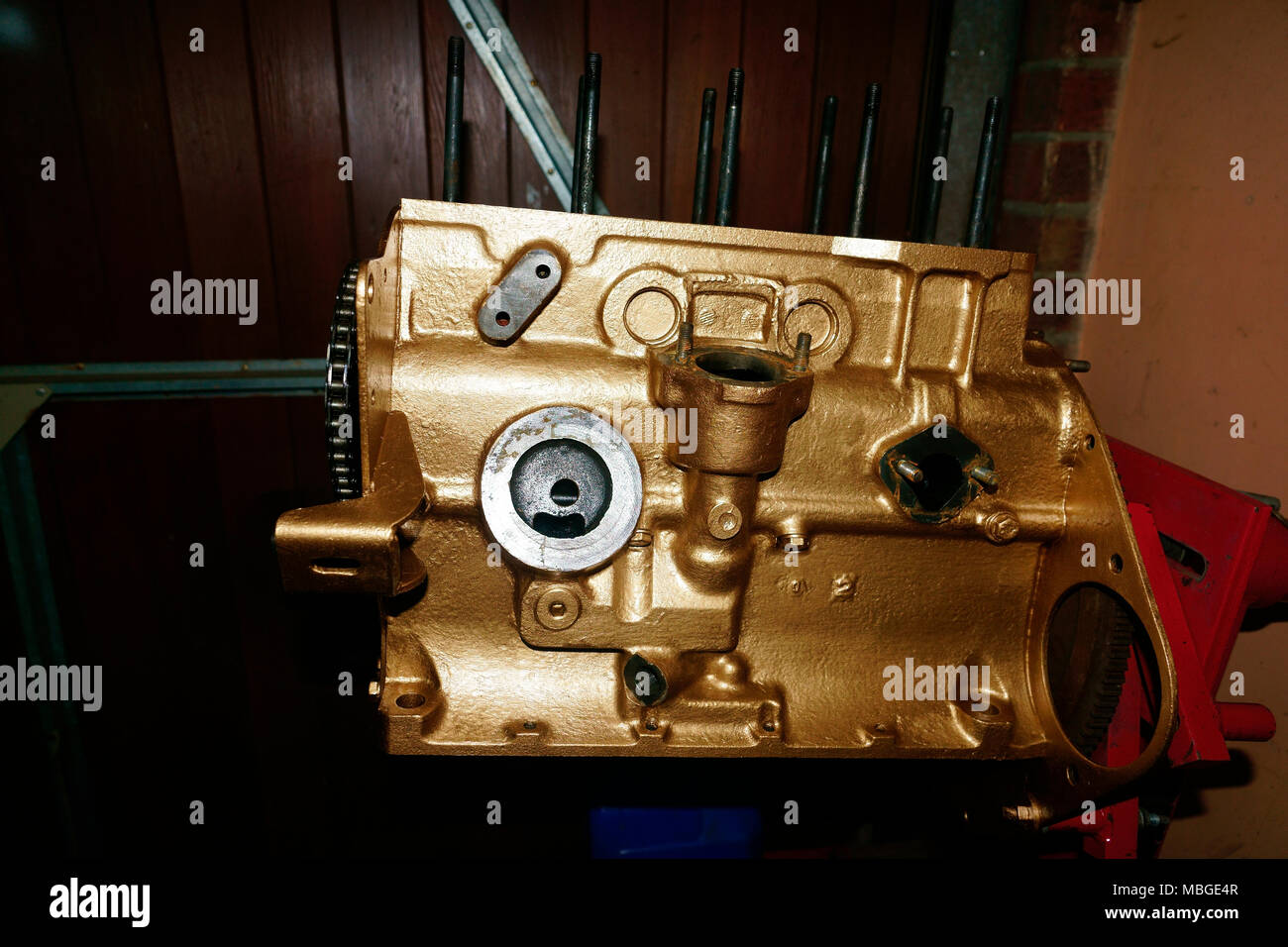 Triumph Spitfire Engine Block Mk Iv 1296cc Repainted Old Gold Stock