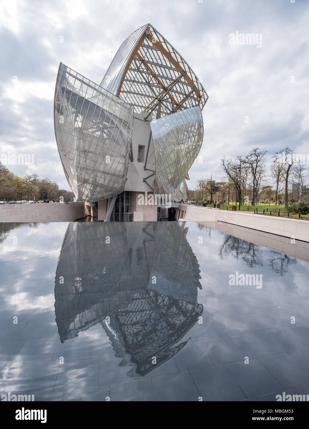 France, Paris, detail of the facade of the Fondation Louis Vuitton designed  by Frank Gehry Stock Photo - Alamy