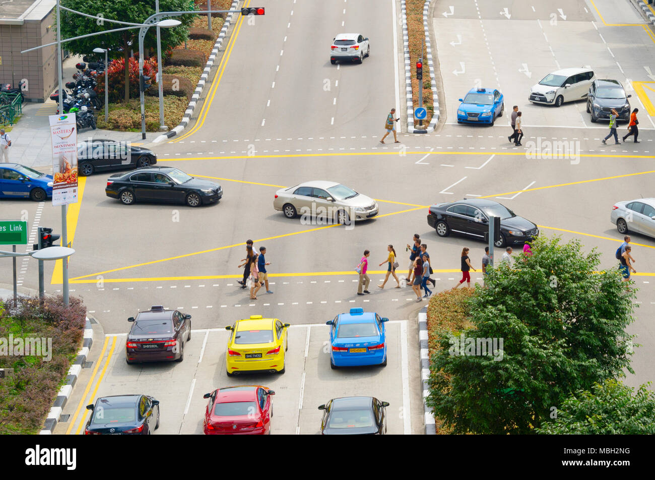 Crowded singapore street aerial hi-res stock photography and images - Alamy