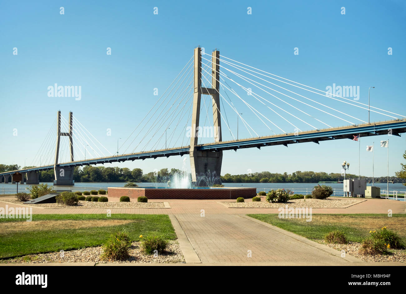 Clat Adams Bicentennial Park with cable-stayed Bayview Bridge in Quincy - Adams County, Illinois, USA Stock Photo