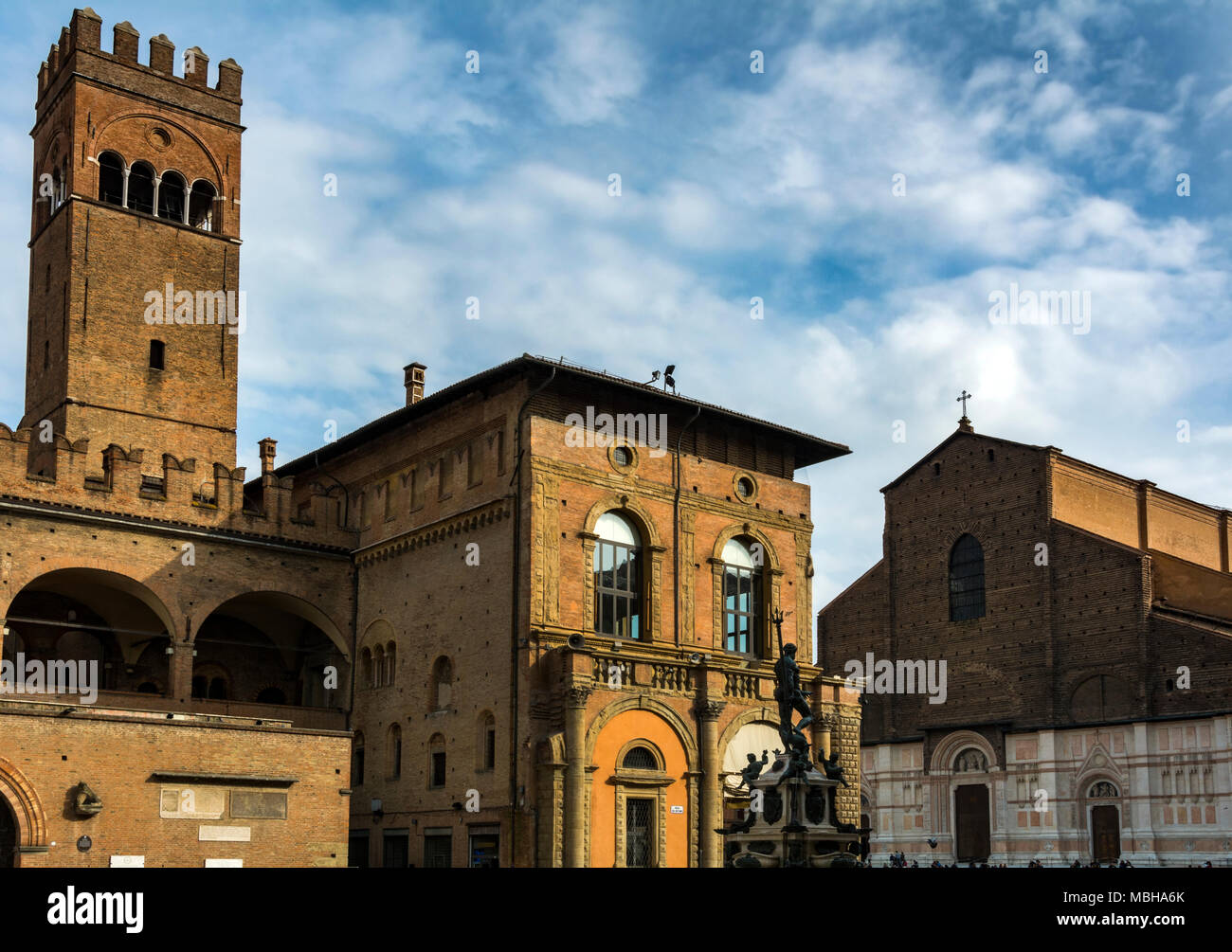 Bologna Piazza Maggiore with Neptune statue and duomo Stock Photo Alamy