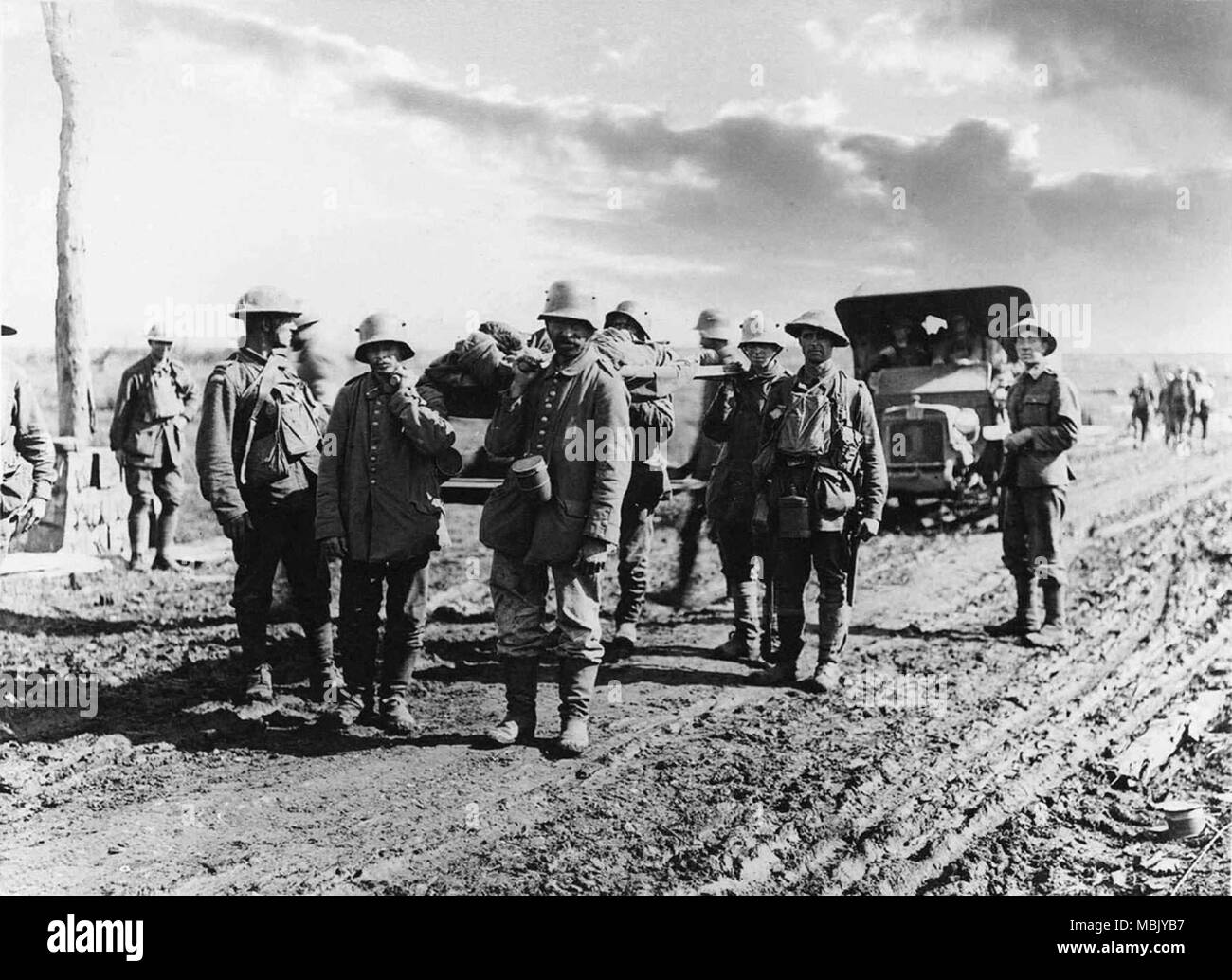 Stretcher bearers hires stock photography and images Alamy