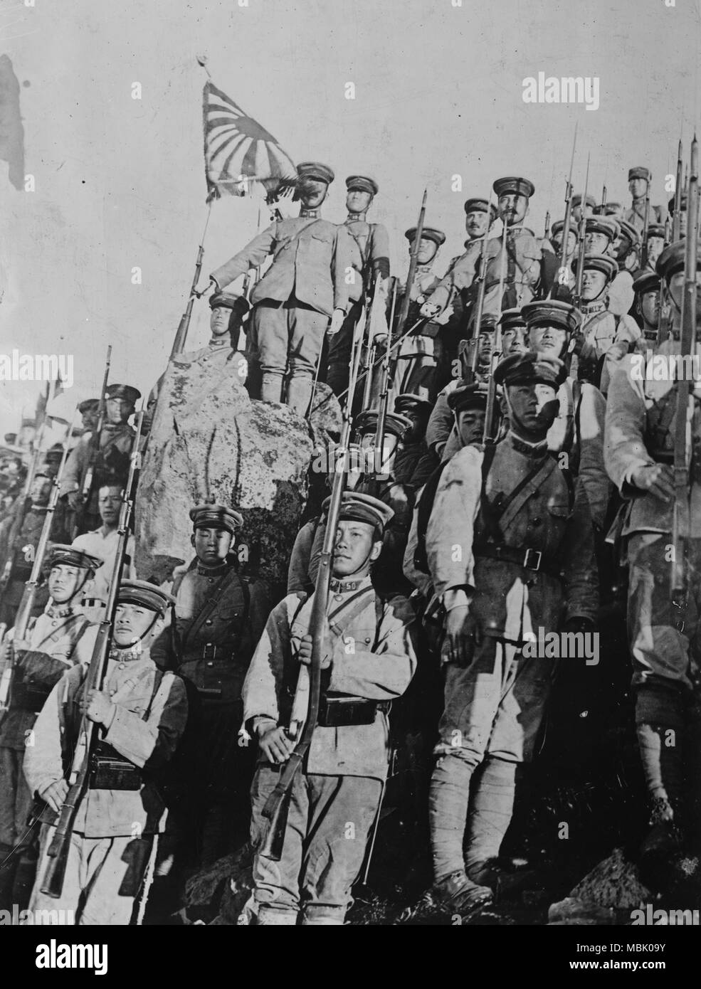 Mountain troops hires stock photography and images Alamy