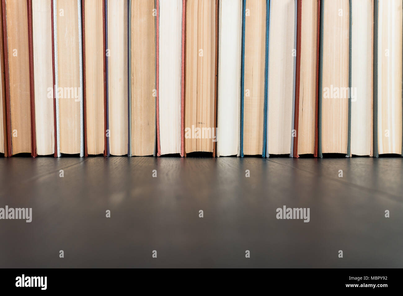 Many books in a bookstore or library Stock Photo Alamy
