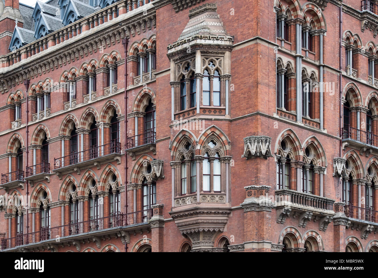 St. Pancras railway station building architecture. London. UK Stock Photo Alamy