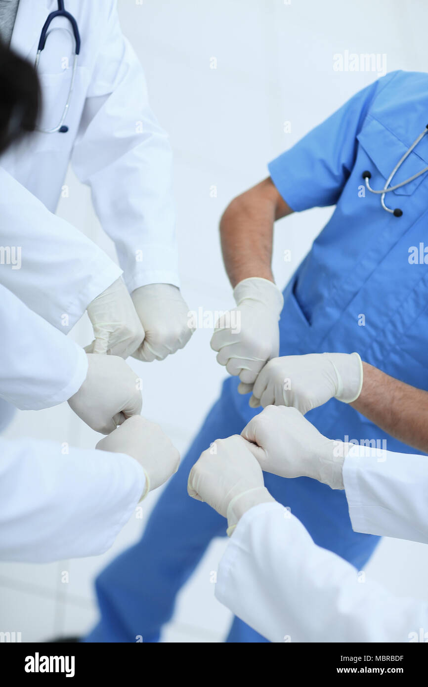 Healthcare professionals circle hi-res stock photography and images - Alamy