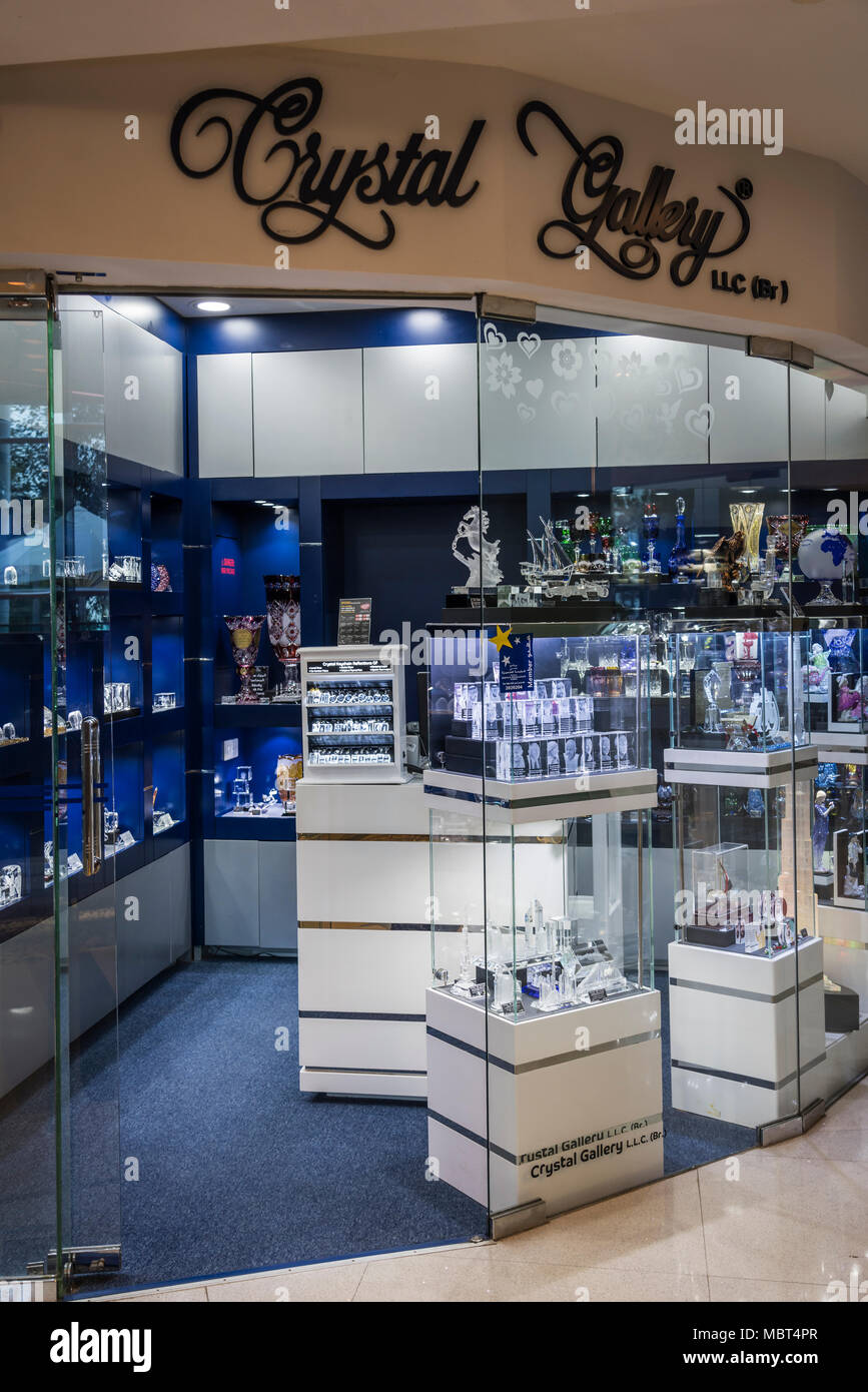 Dubai gift shop hires stock photography and images Alamy