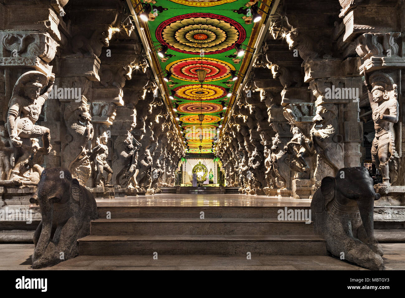 India - Tamil Nadu - Madurai - Meenakshi Amman Temple - Ha…