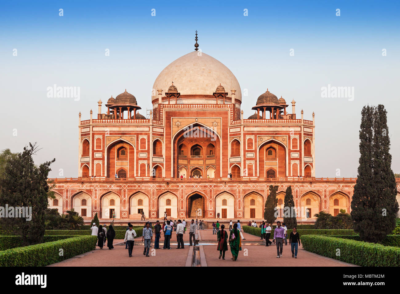 Tomb in new delhi hi-res stock photography and images - Alamy