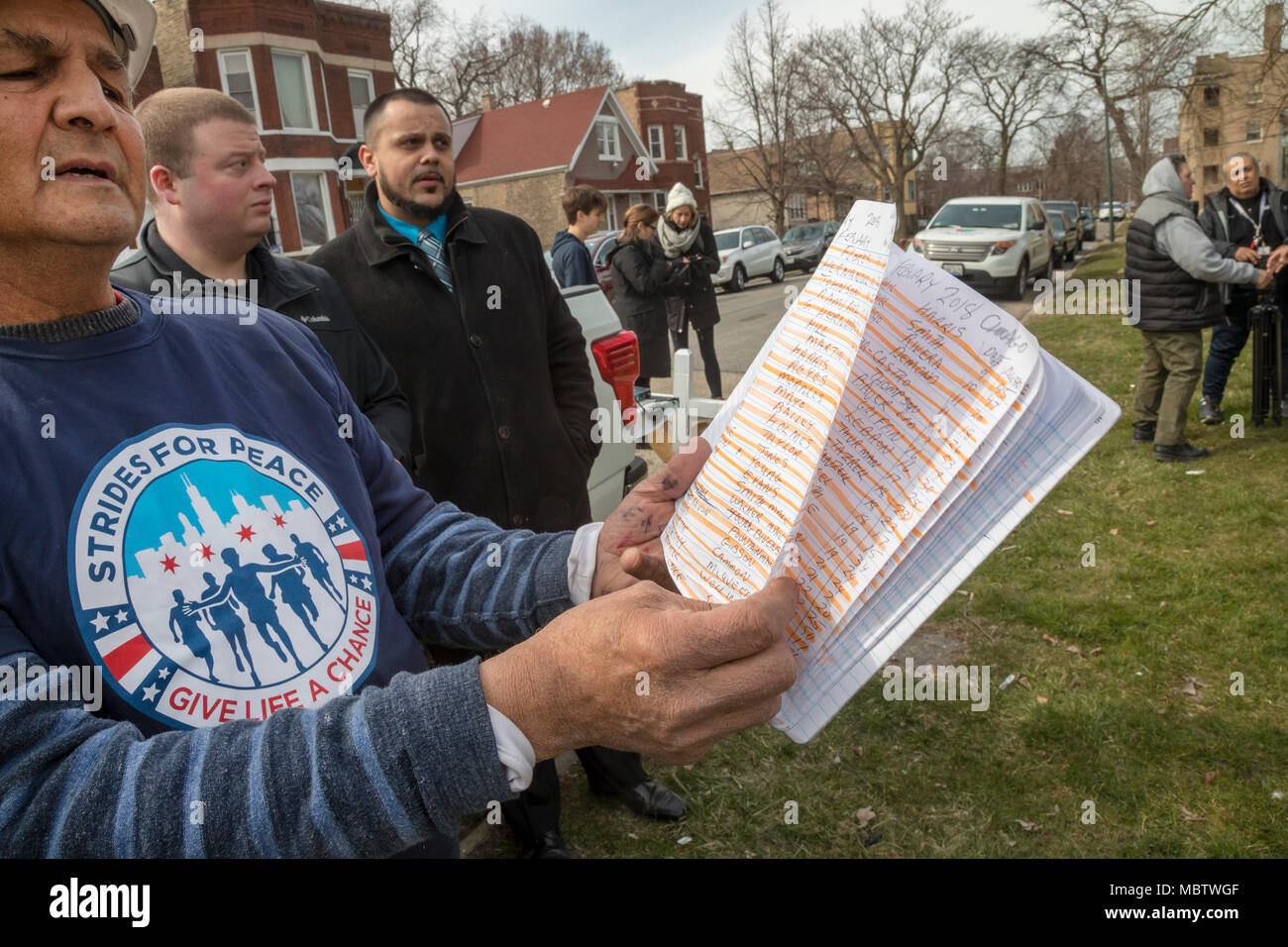Chicago, Illinois - Greg Zanis carries a notebook in which he records the name of every Chicago homicide victim. Since 2016, Zanis, a retired carpente Stock Photo
