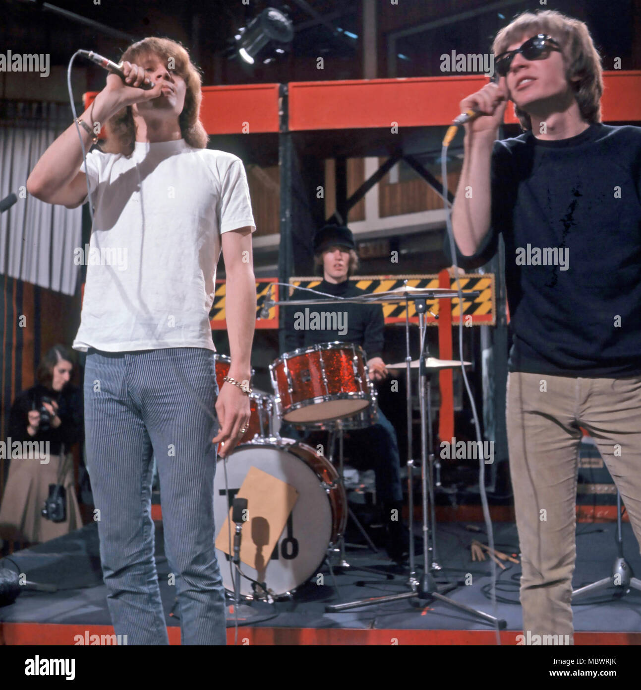 WALKER BROTHERS American pop trio in Ap on Ready, Steady, Go ! In April