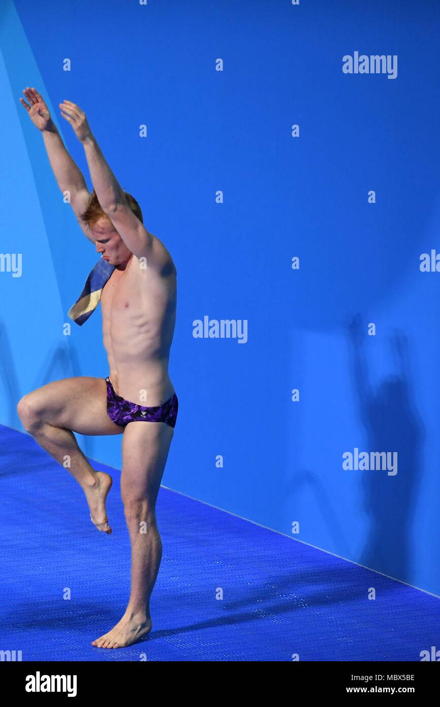 Queensland, Australia. 11th April, 2018. James HEATLY (SCO) and his shadow. Diving. Mens 1m springboard final. XXI Commonwealth games. Oxenford studios. Gold Coast 2018. Queensland. Australia. 11/04/2018. Credit: Sport In Pictures/Alamy Live News Stock Photo