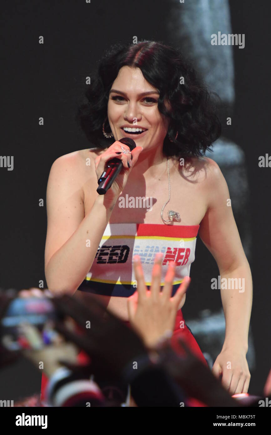 Jessie j china 2018 hi-res stock photography and images - Alamy