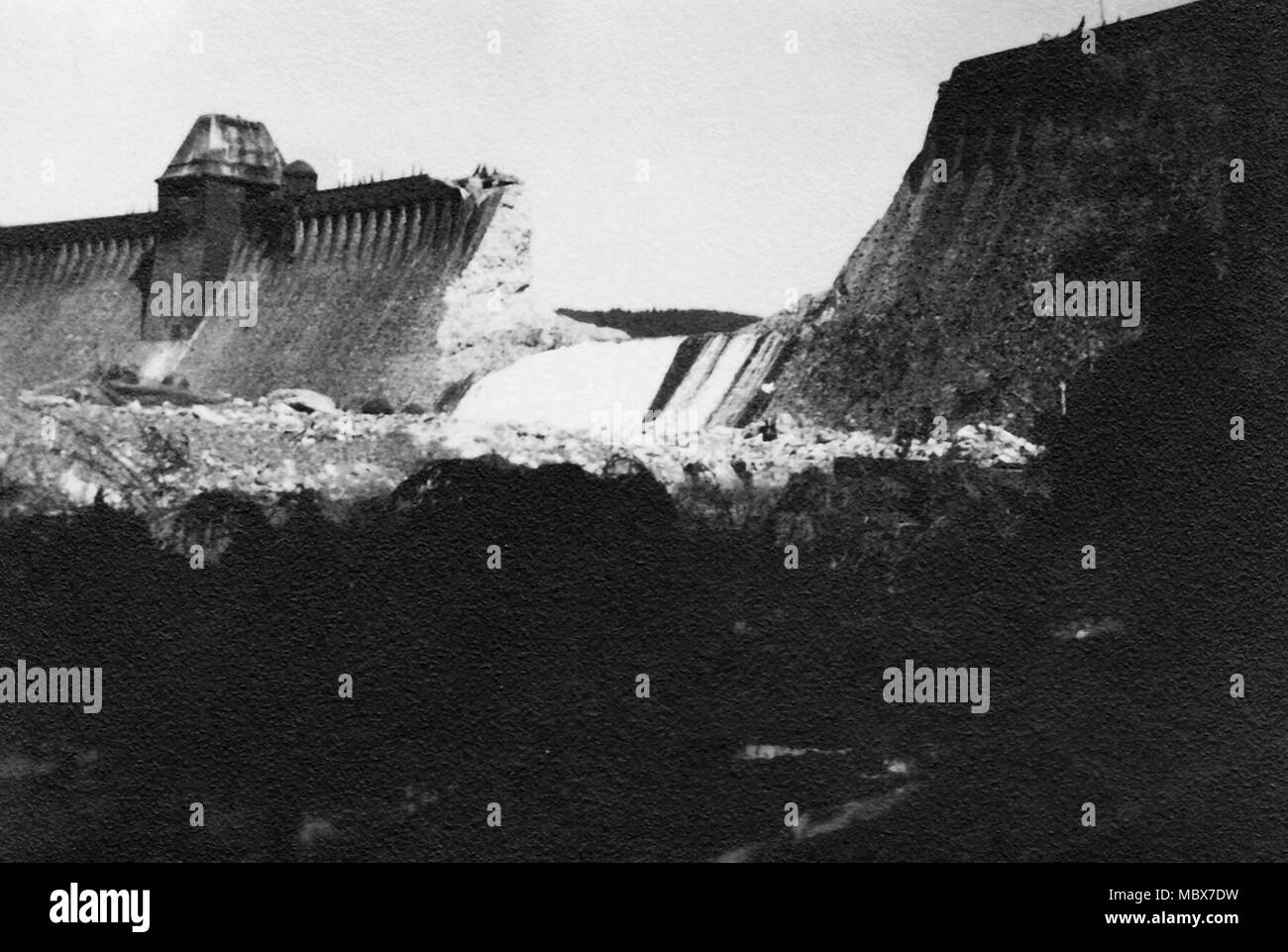22 January 2018, Möhnesee, Germany: The destroyed dam of Moehne. On the night of May 17th 1943, British Royal Air Forces bombed the Moehne Dam, using a special bomb developed for this purpose. The bombardment resulted in a huge tidal wave, that rolled from Möhnesee through the Ruhr Valley to the Ruhr area. Photo: Julian Stratenschulte/dpa Stock Photo