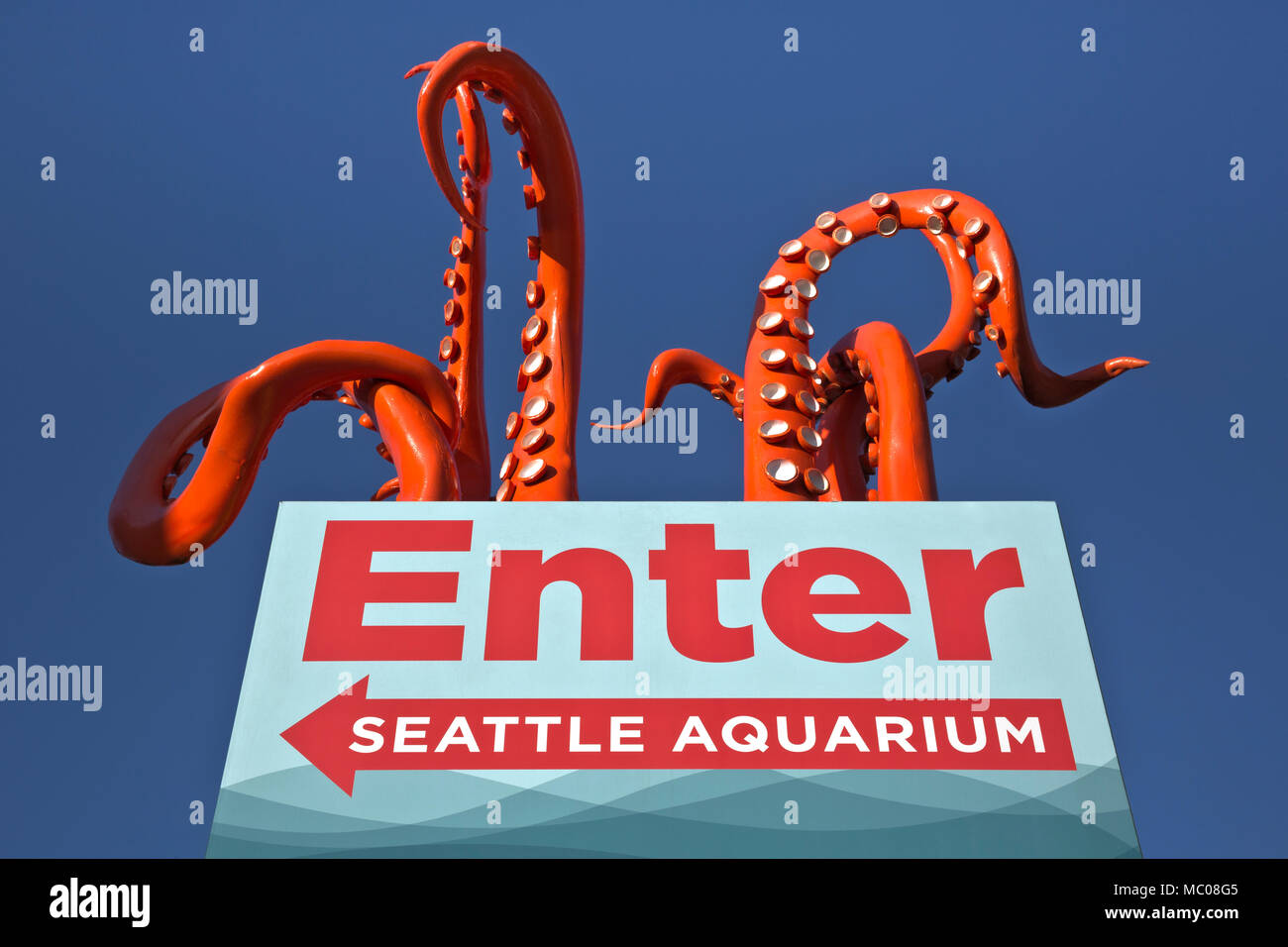 WA15164-00...WASHINGTON - Seattle Aquarium sign on Alaska Way next to the Waterfront Park. Stock Photo