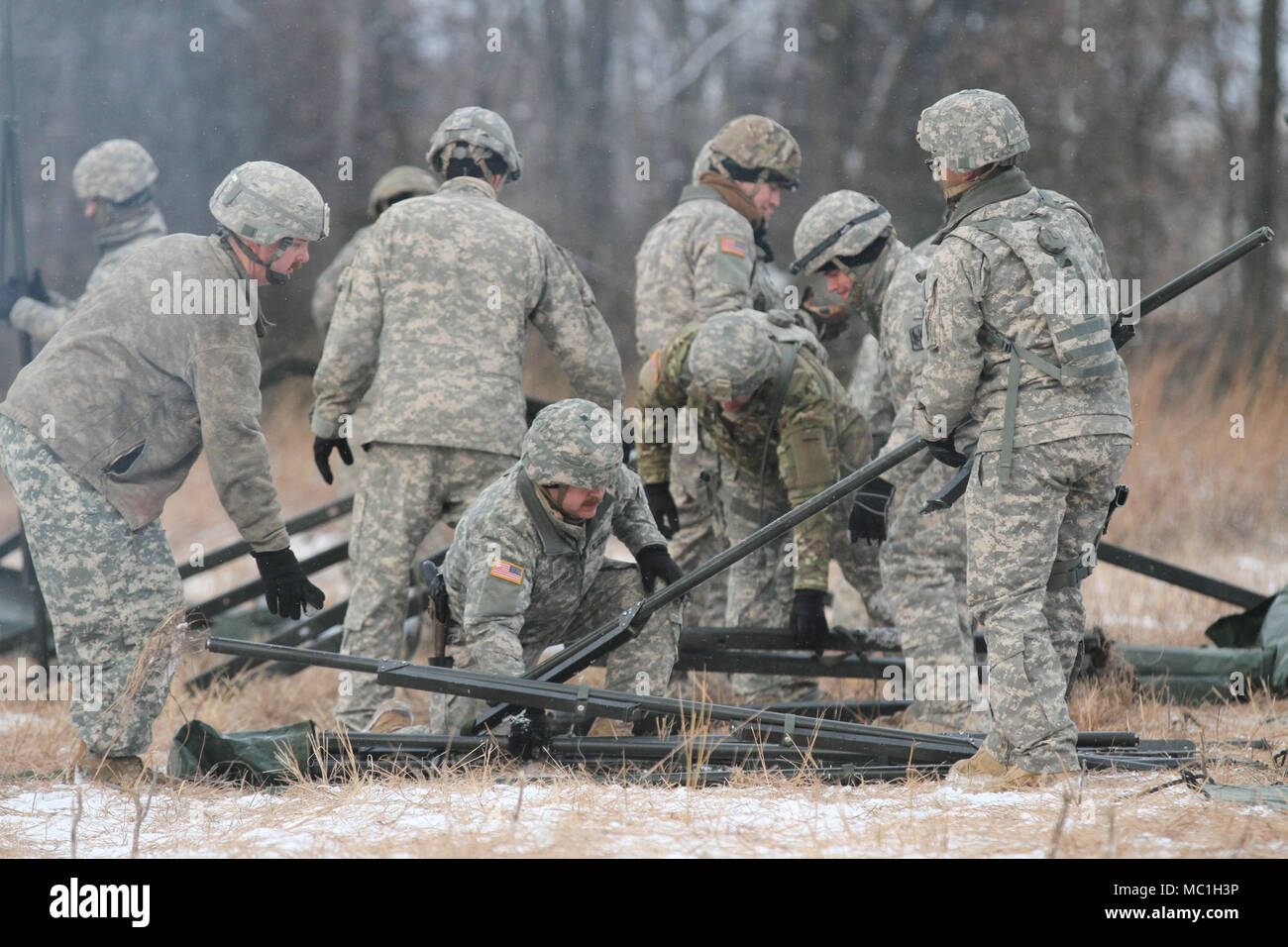 Missouri Army National Guard Soldiers and members of Company C, 1106th Aviation, Fort Leonard