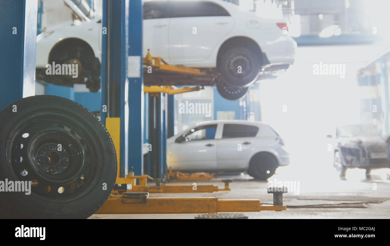 Mechanics In Garage High Resolution Stock Photography and Images - Alamy
