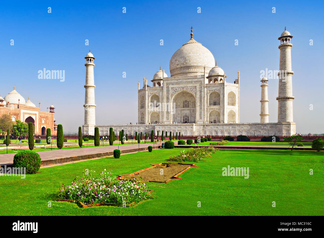 Taj Mahal, Agra, Uttar Pradesh, India Stock Photo Alamy