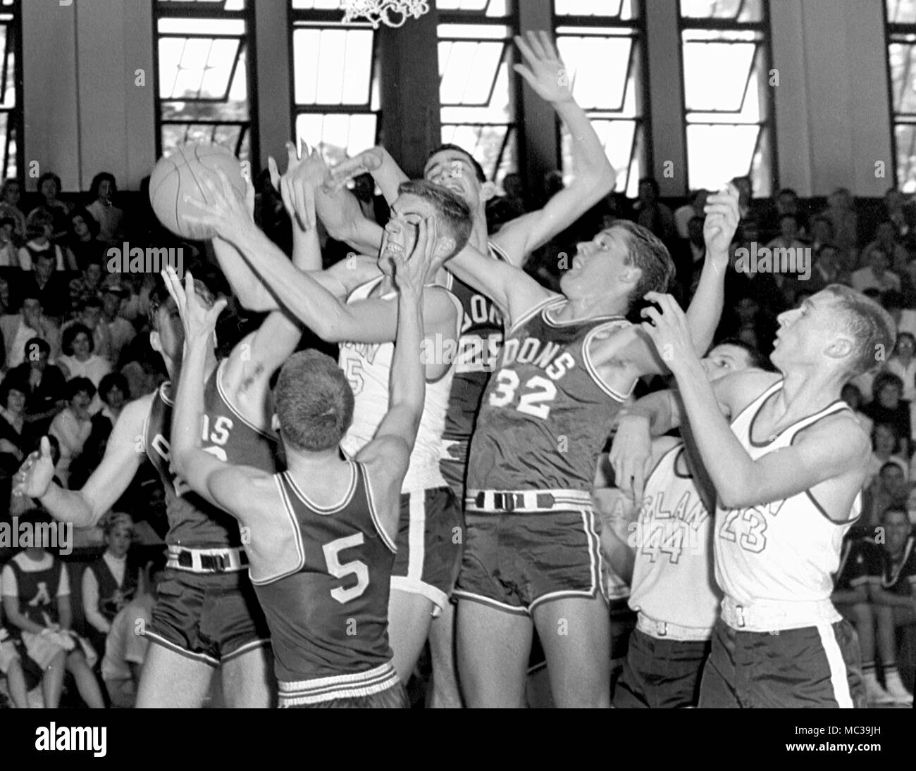 High school basketball action in California, ca. 1961. Stock Photo
