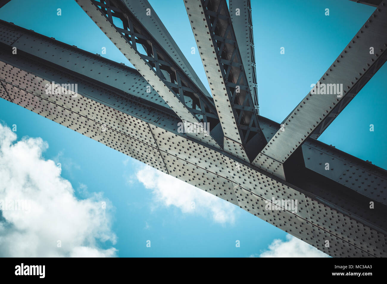 Lattice girder truss hi-res stock photography and images - Alamy
