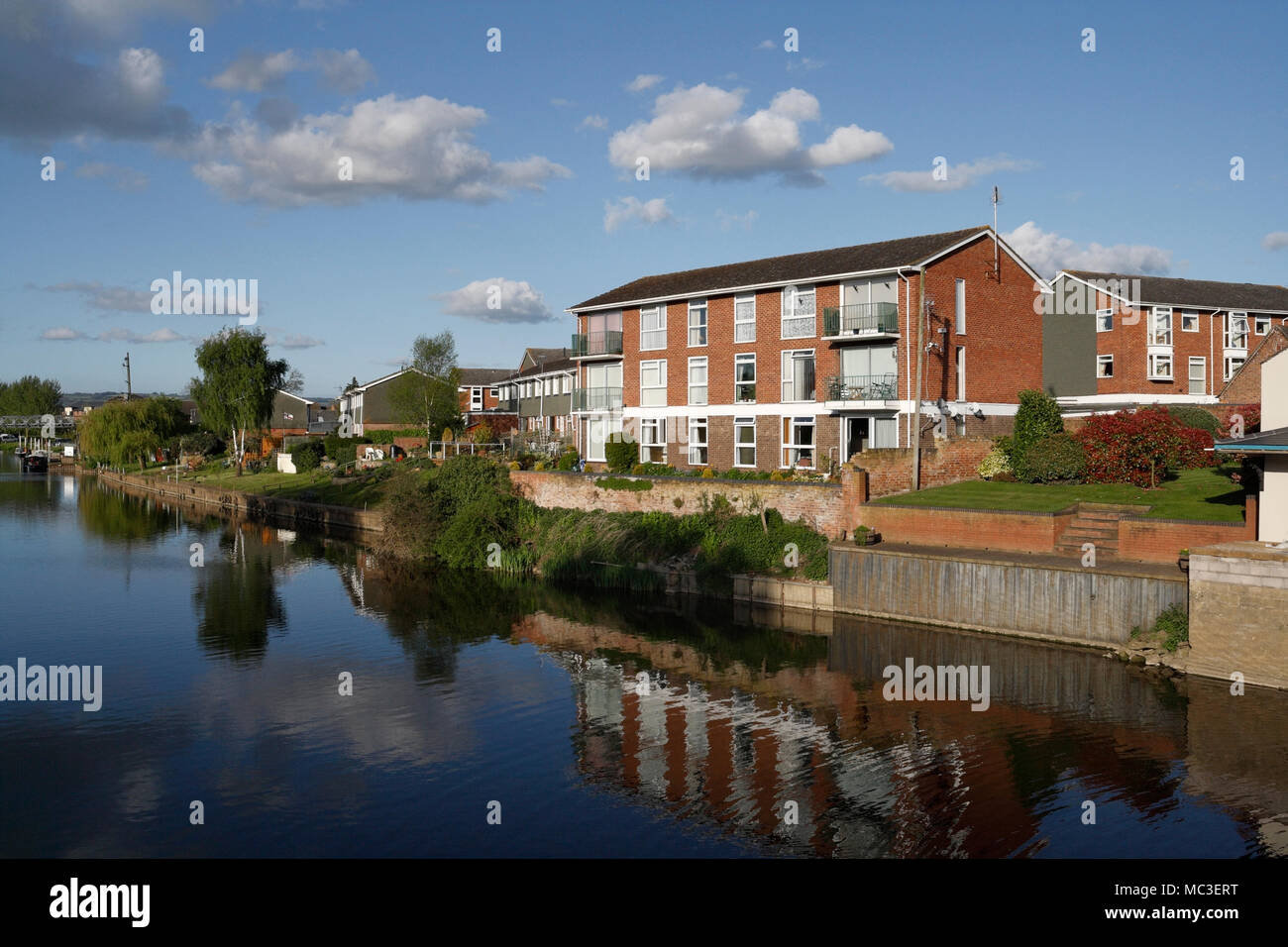Riverside flats in Tewkesbury, Gloucestershire, England UK Stock Photo
